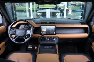 Land Rover Defender – thumbnail 8