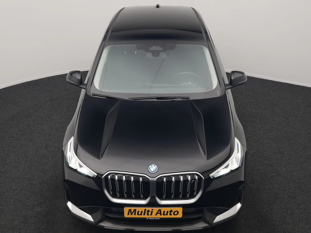 BMW iX1 – foto 12