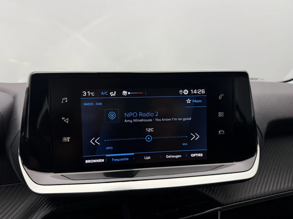 Peugeot 208 – foto 16