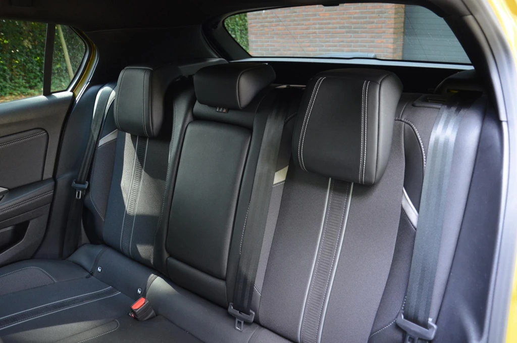 Opel Astra – foto 23