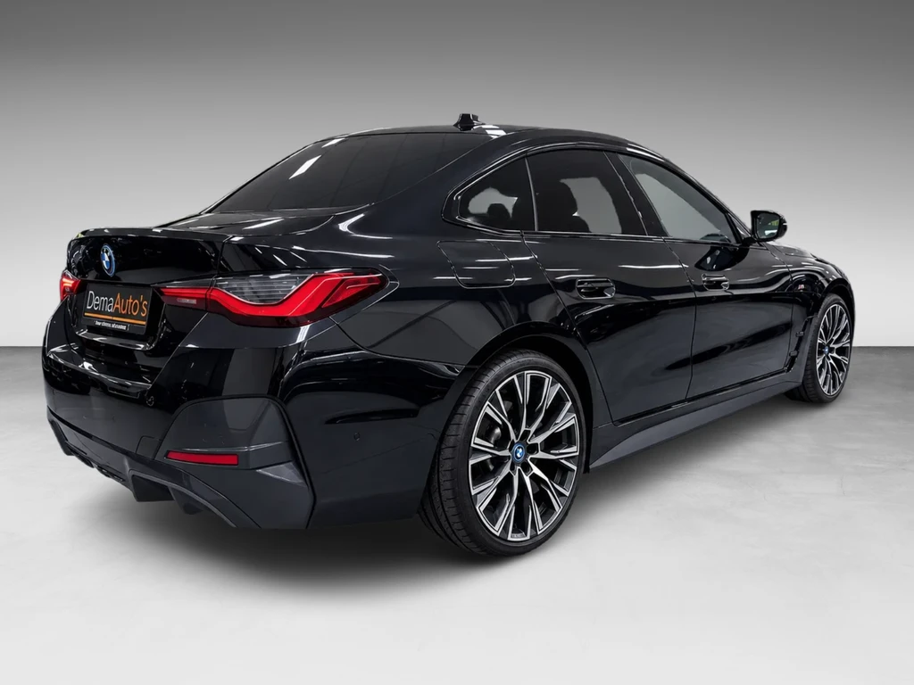 BMW i4 – foto 6