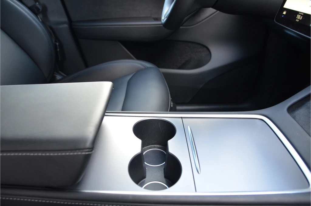 Tesla Model Y – foto 9