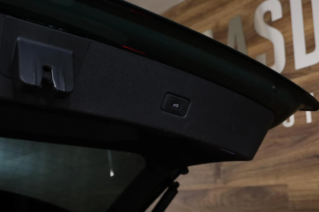 Audi Q8 – foto 31