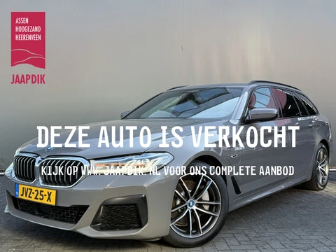 BMW 5 Serie Touring BWJ 2022 530e xDrive 293 PK High Executive M-Sport AUTOMAAT | TREKHAAK ELEKTR. | STOELVERW. | KEYLESS | ELEKTR. VERSTELBAAR | ADAPTIVE CRUISE | NAVI | CLIMA | CAMERA | PDC | LMV