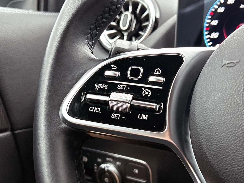 Mercedes-Benz EQA – foto 6