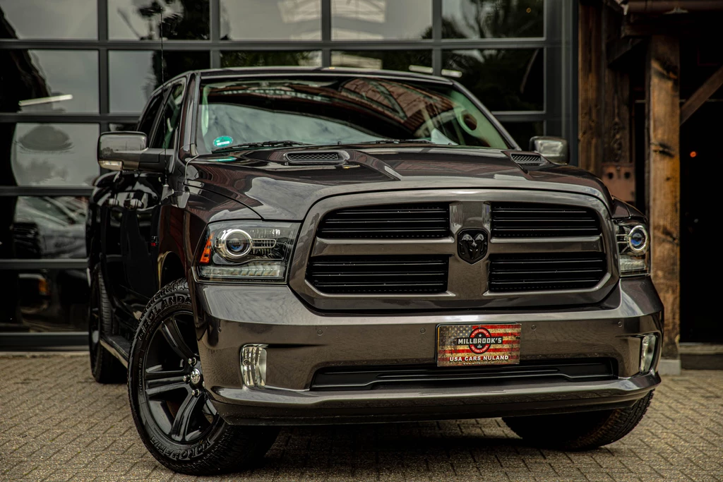 Dodge Ram 1500 – foto 9