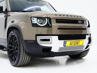 Land Rover Defender – thumbnail 9