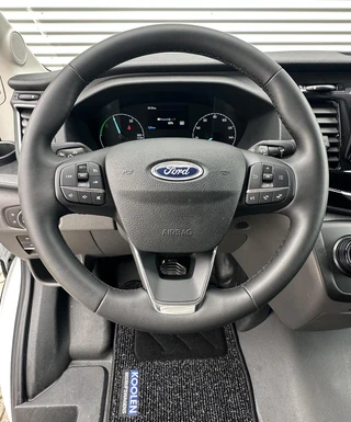 Ford E-Transit – thumbnail 15