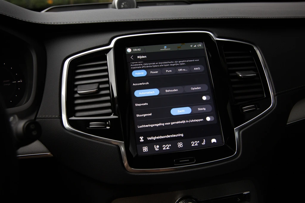 Volvo XC90 – foto 18