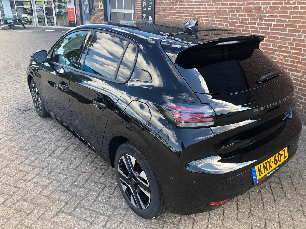 Peugeot 208 – foto 3