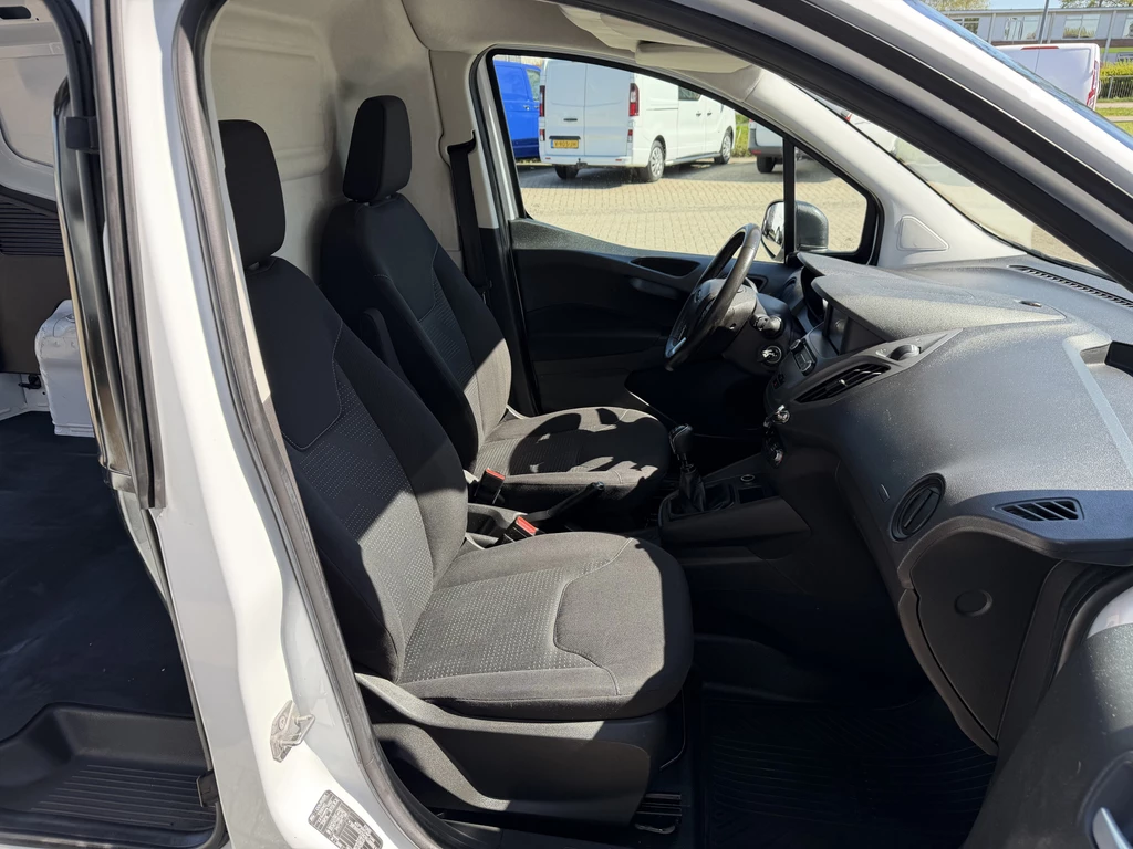 Ford Transit Courier – foto 16
