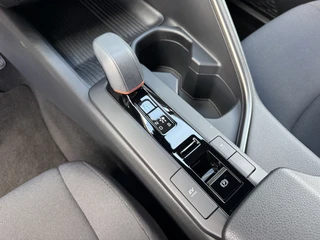 Toyota C-HR – thumbnail 16