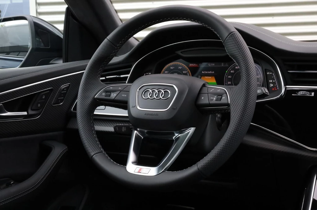 Audi Q8 – foto 23