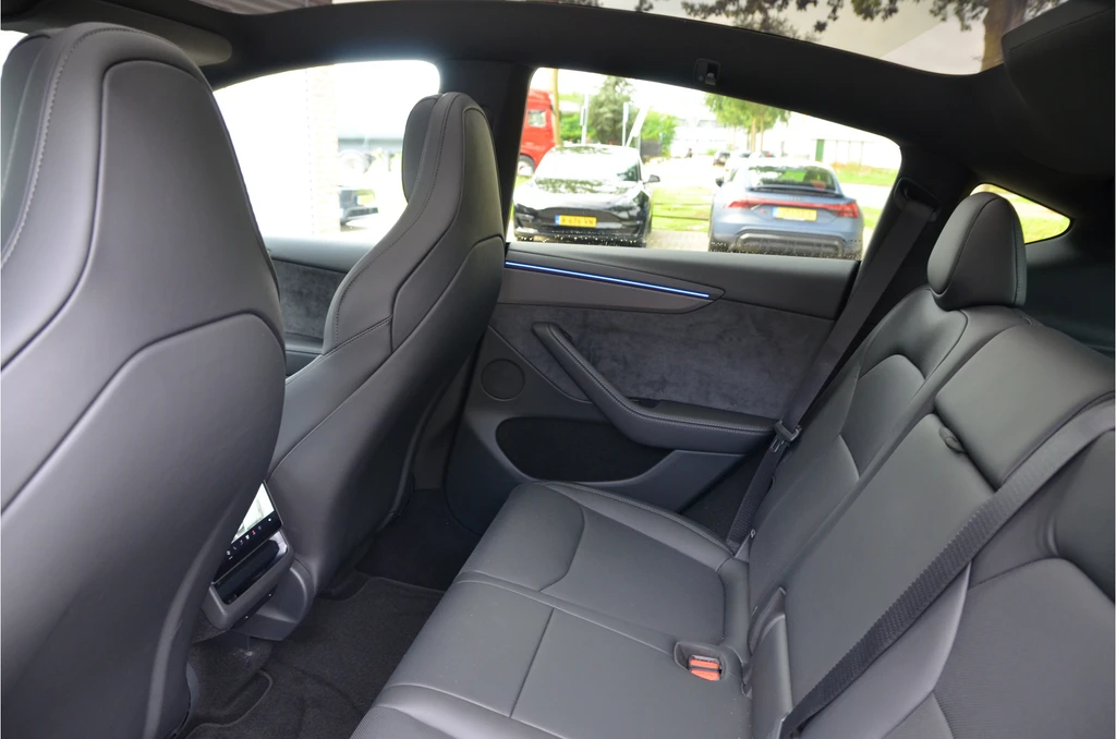 Tesla Model Y – foto 13