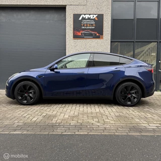 Tesla Model Y – thumbnail 2
