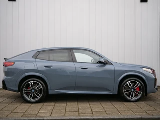 BMW iX2 – thumbnail 6