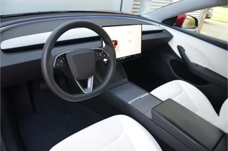 Tesla Model 3 – thumbnail 10