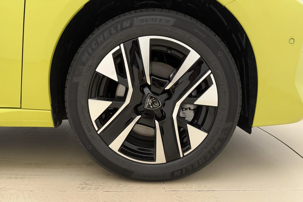 Peugeot 208 – foto 13