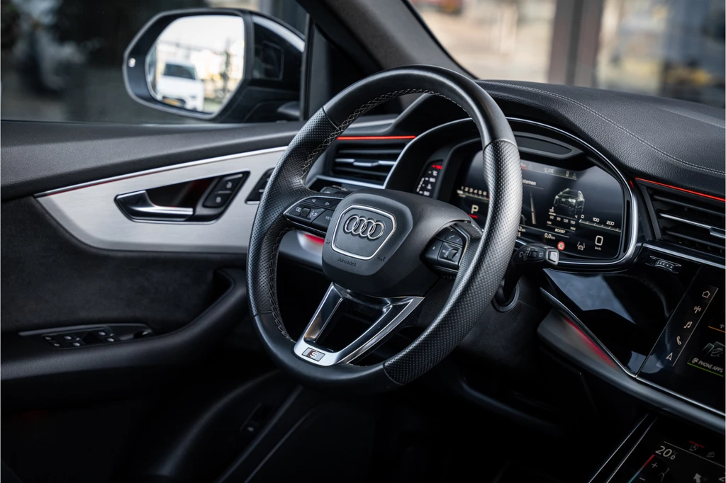 Audi SQ8 – foto 13