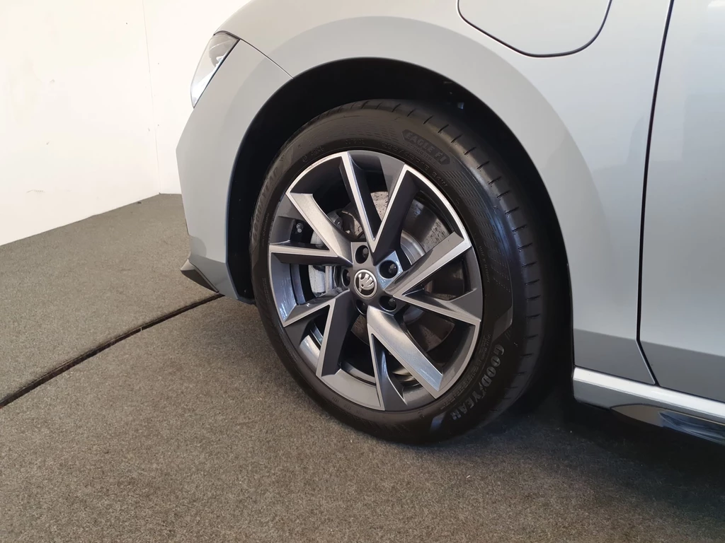 Škoda Superb – foto 11