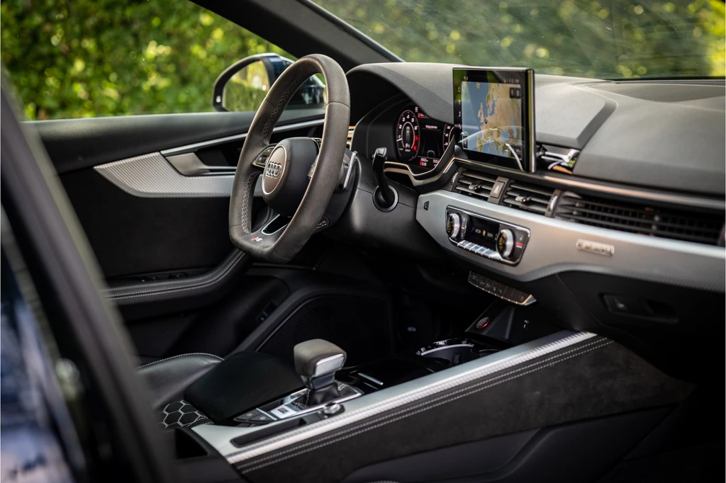 Audi RS4 – foto 31