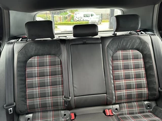 Volkswagen Golf – thumbnail 31