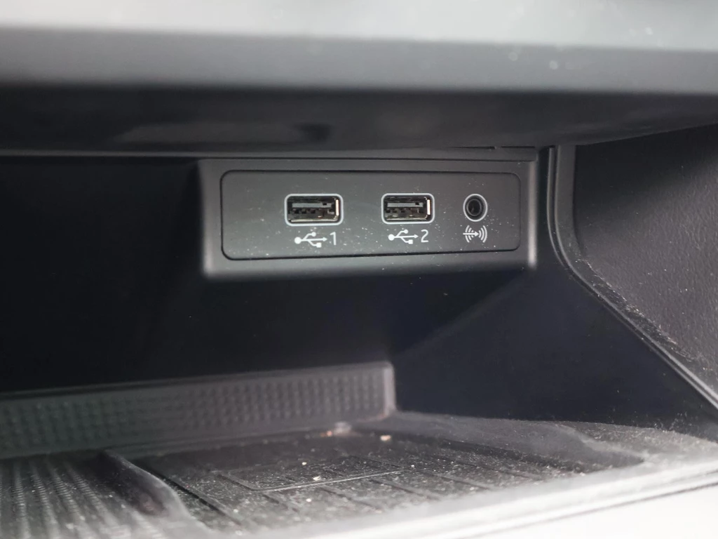 SEAT Leon – foto 38