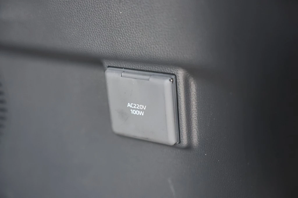 Toyota Land Cruiser – foto 11