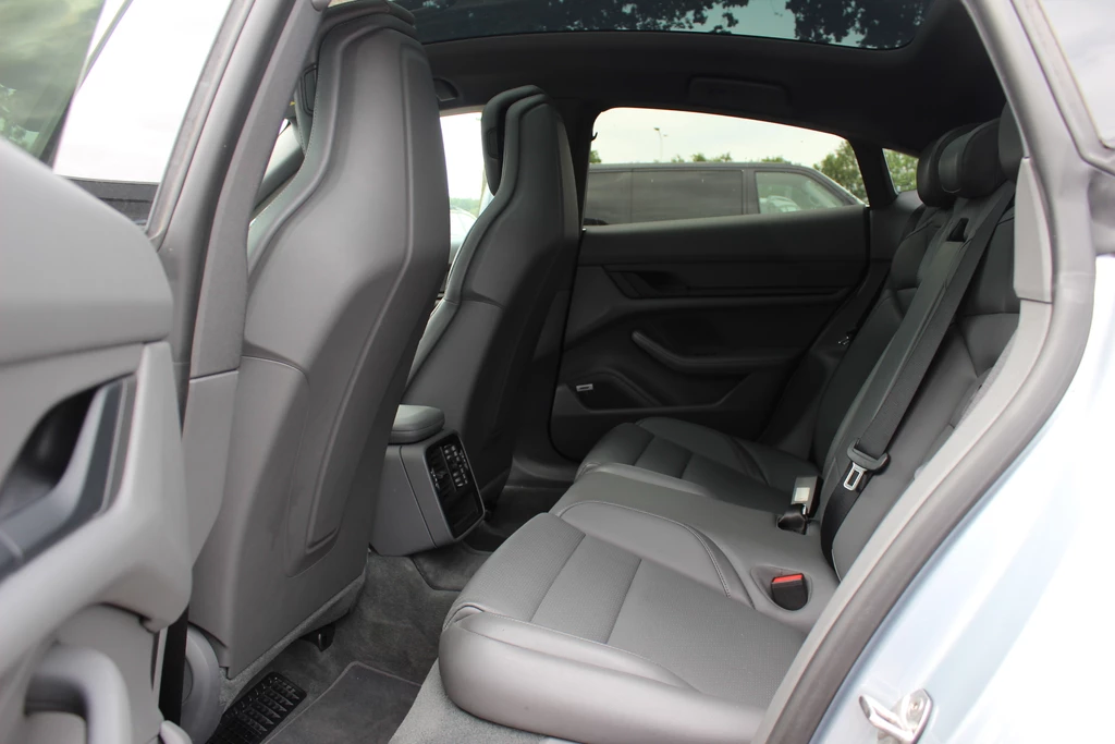 Porsche Taycan – foto 14