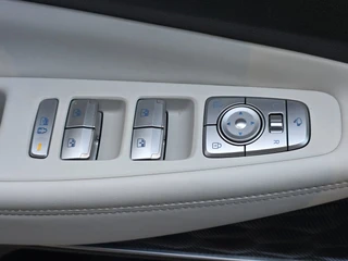 Hyundai Santa Fe – thumbnail 22