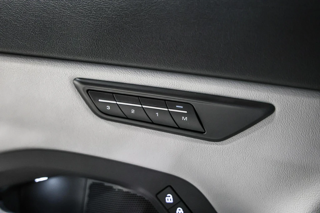 Jaguar E-PACE – foto 34