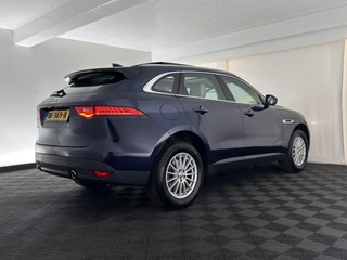 Jaguar F-PACE – thumbnail 4