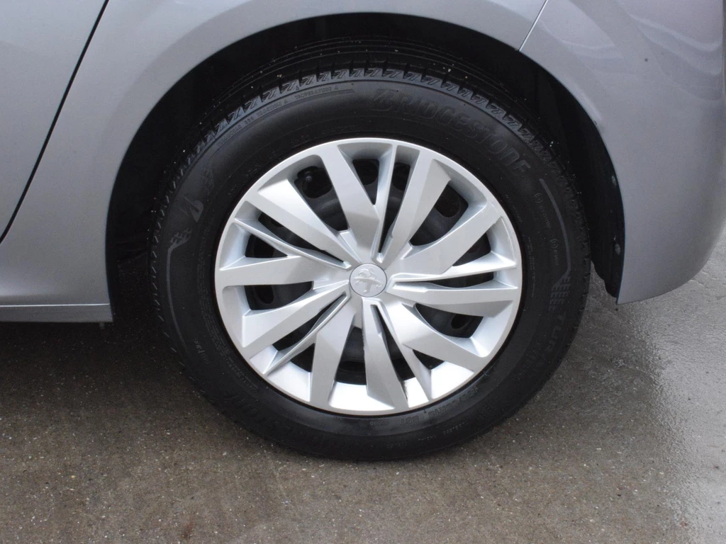 Peugeot 208 – foto 24