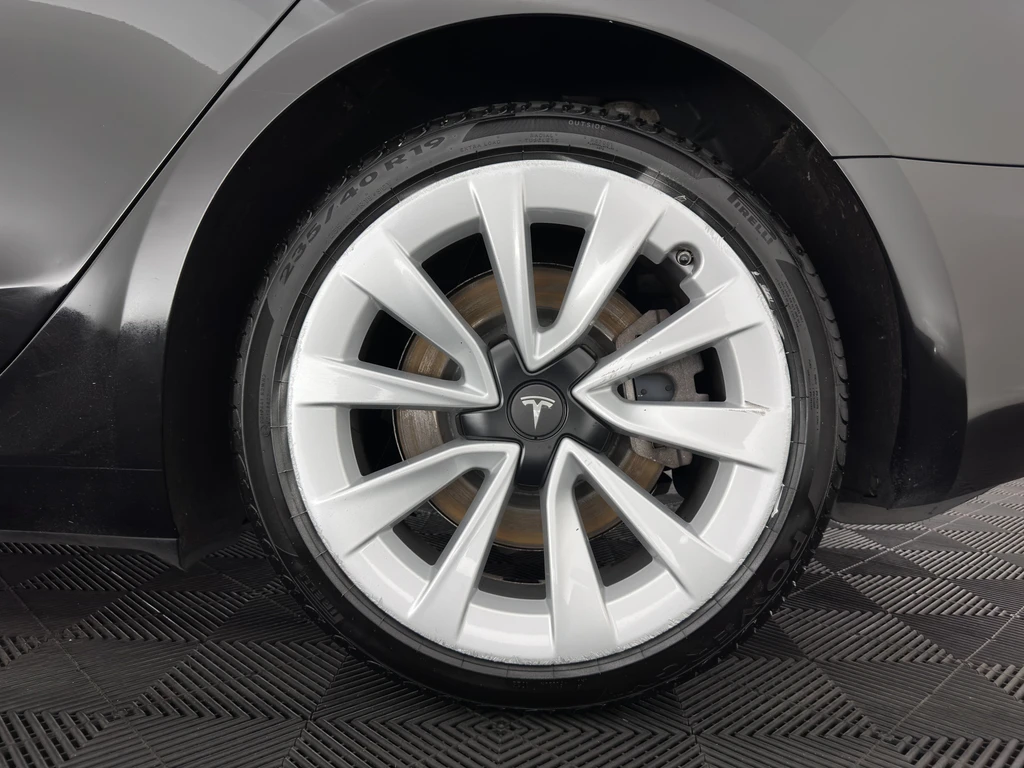 Tesla Model 3 – foto 32