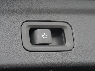 Mercedes-Benz GLE – thumbnail 31