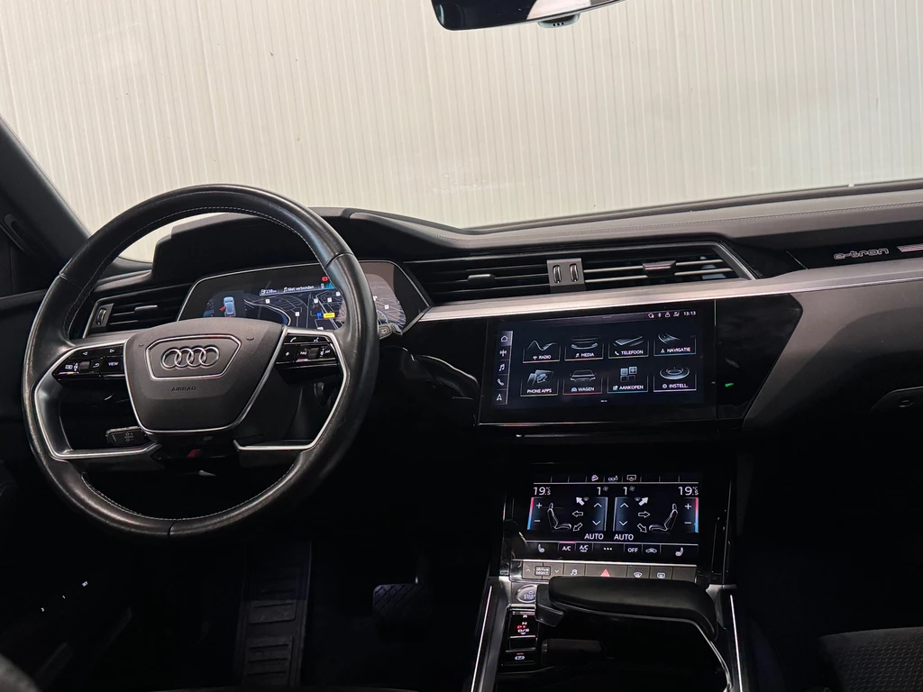 Audi e-tron – foto 17