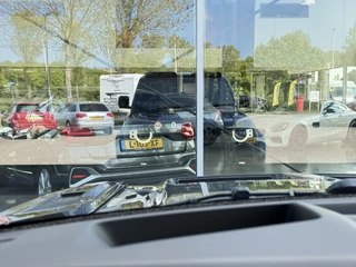 Land Rover Defender – thumbnail 36