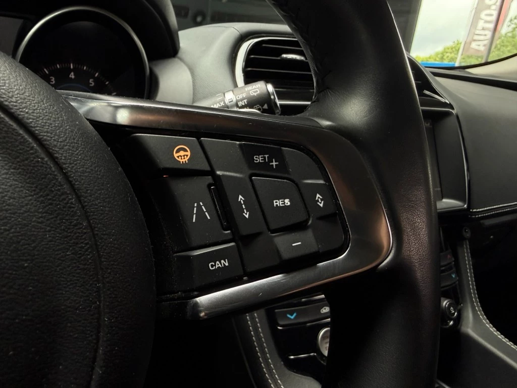 Jaguar F-PACE – foto 20
