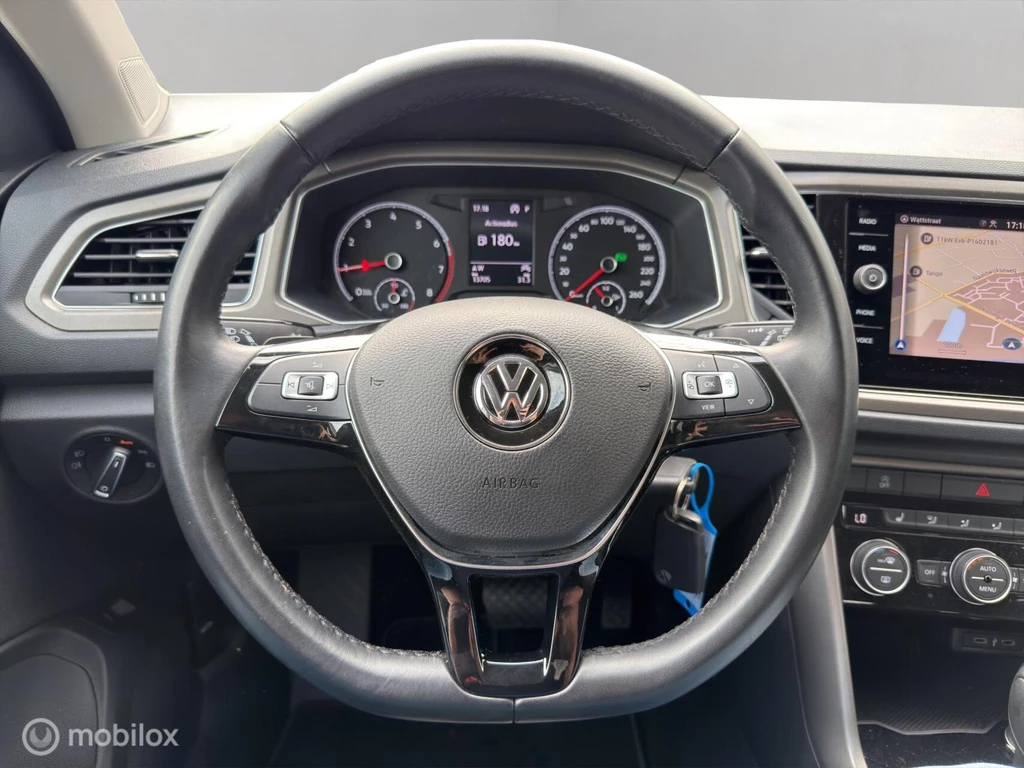 Volkswagen T-Roc – foto 13