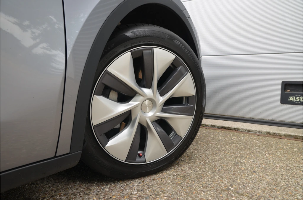 Tesla Model Y – foto 9