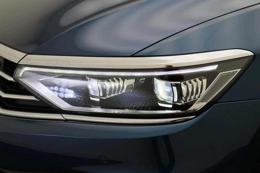 Volkswagen Passat – foto 30