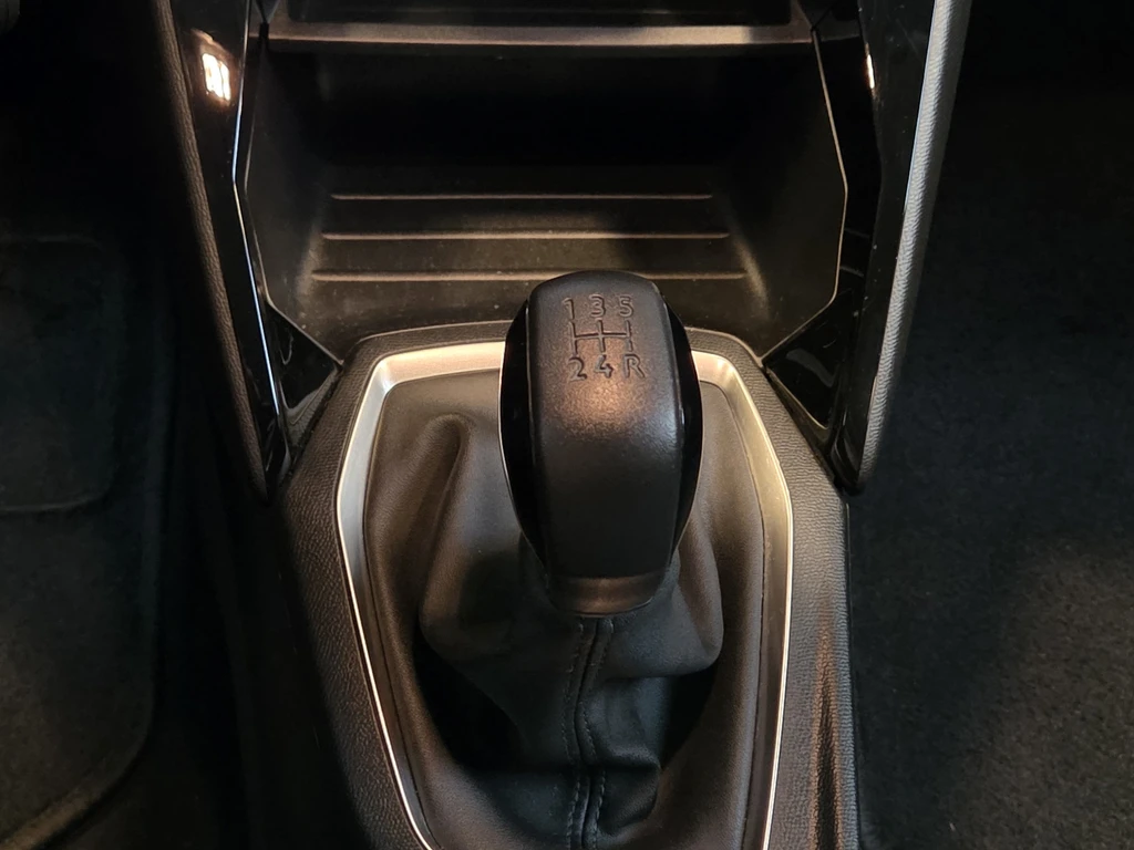 Peugeot 208 – foto 33