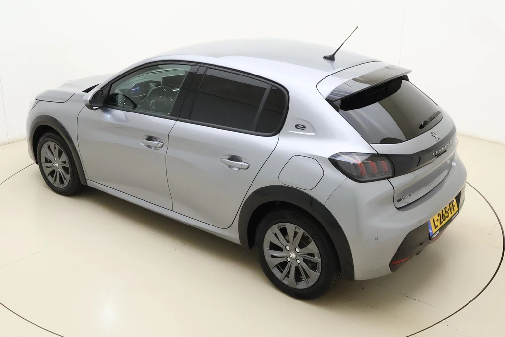 Peugeot e-208 – foto 3