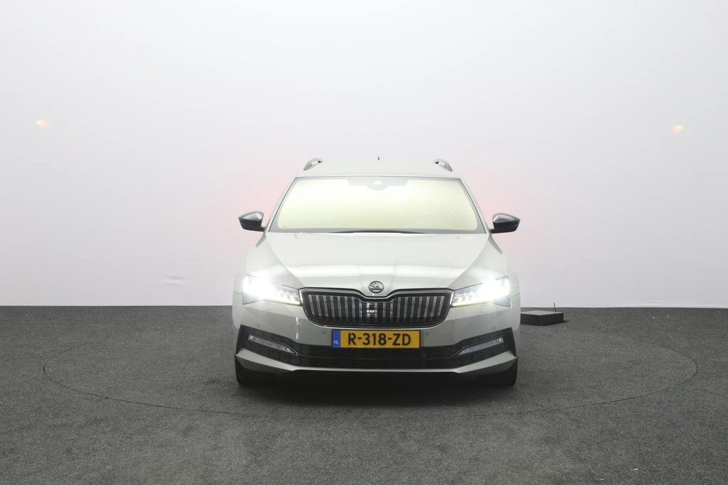 Škoda Superb – foto 8