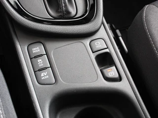 Toyota Yaris – thumbnail 25