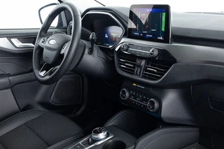 Ford Kuga – thumbnail 11