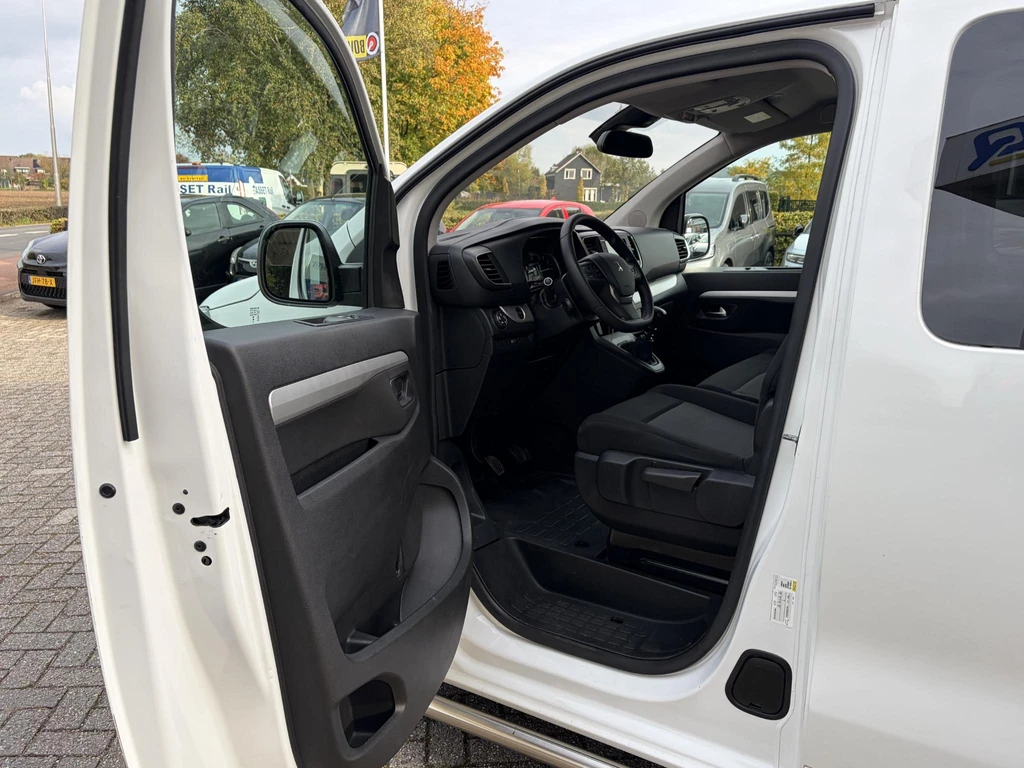 Peugeot Traveller – foto 10