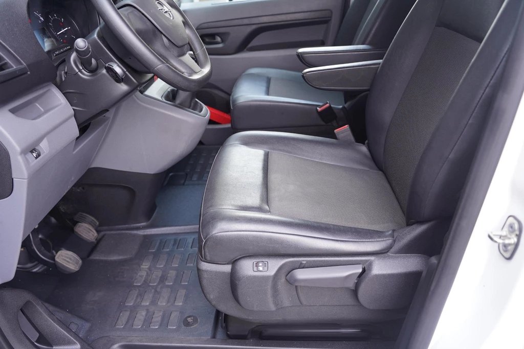 Opel Vivaro – foto 25