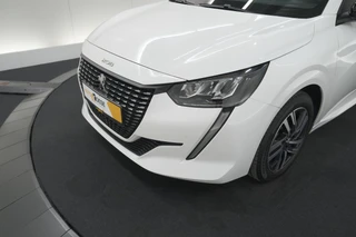 Peugeot 208 – thumbnail 1