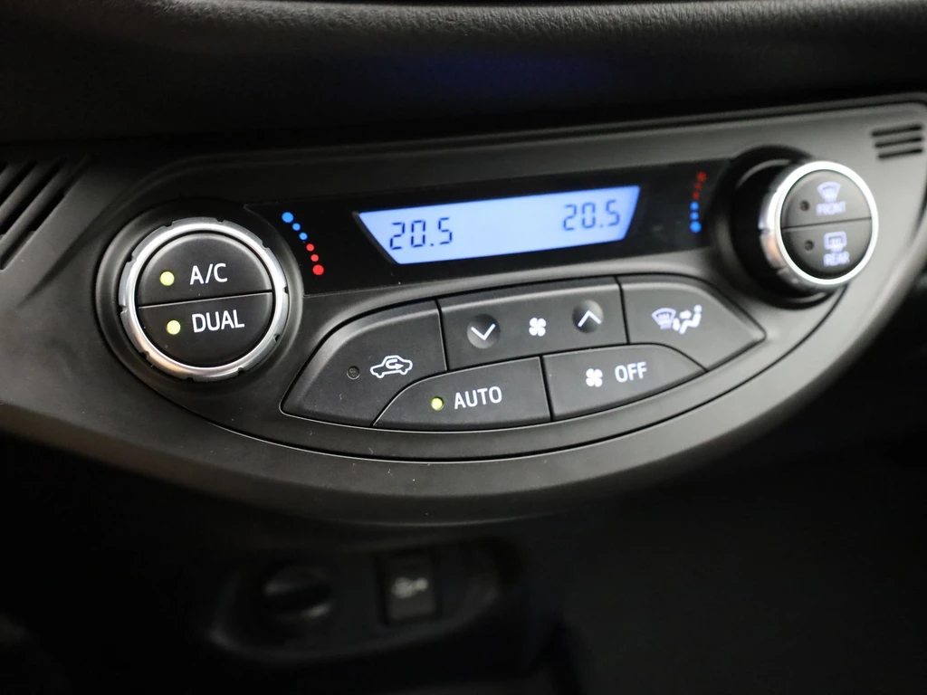 Toyota Yaris – foto 24